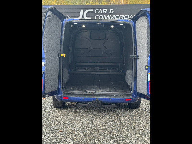 Ford Transit Custom 2.2L 290 Ltd E-Tech Diesel Manual Euro 5 (153 bhp)
