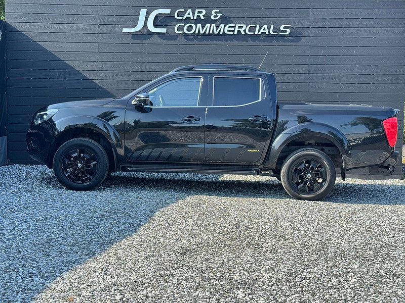 Nissan Navara 2.3 dCi N-Guard Pickup Double Cab 4dr Diesel Auto 4WD Euro 6 (190 ps)
