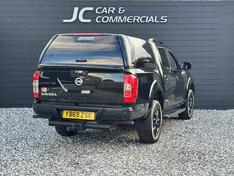 Nissan Navara 2.3 dCi N-Guard Pickup Double Cab 4dr Diesel Auto 4WD Euro 6 (190 ps)