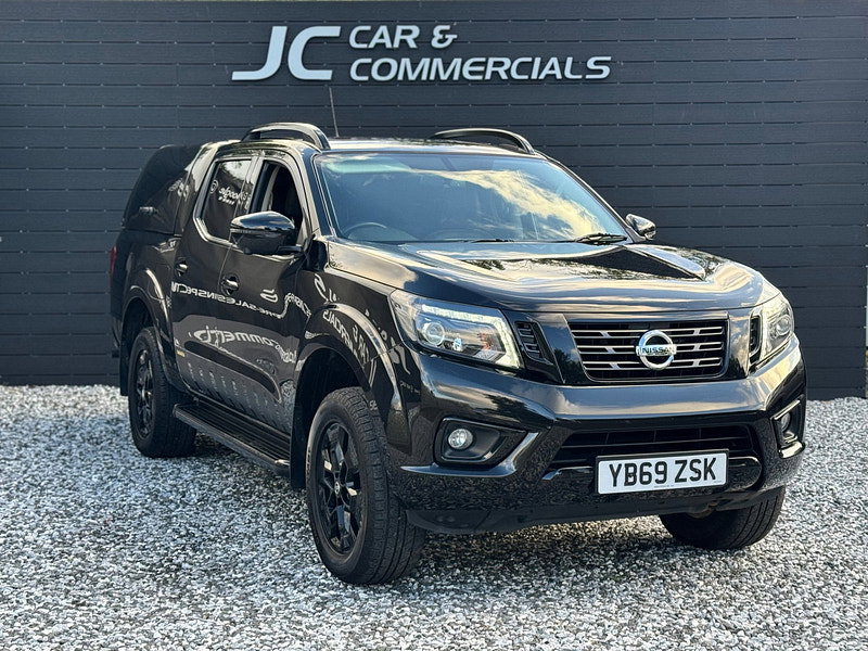Nissan Navara 2.3 dCi N-Guard Pickup Double Cab 4dr Diesel Auto 4WD Euro 6 (190 ps)