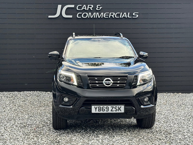 Nissan Navara 2.3 dCi N-Guard Pickup Double Cab 4dr Diesel Auto 4WD Euro 6 (190 ps)