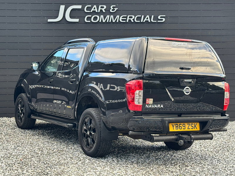 Nissan Navara 2.3 dCi N-Guard Pickup Double Cab 4dr Diesel Auto 4WD Euro 6 (190 ps)