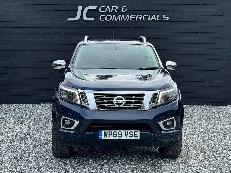 Nissan Navara 2.3 dCi Tekna Pickup Double Cab 4dr Diesel Auto 4WD Euro 6 (190 ps)