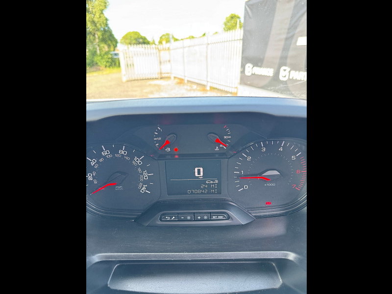 Peugeot Partner 1.6 BlueHDi 1000 Professional Standard Panel Van 5dr Diesel Manual SWB Euro 6 (s/s) (100 bhp) 5dr Manual 2026