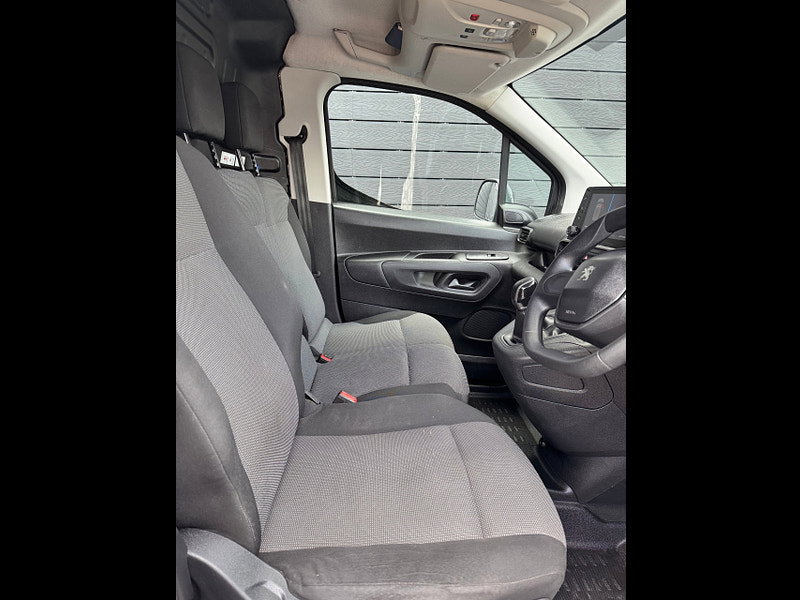 Peugeot Partner 1.6 BlueHDi 650 Professional Standard Panel Van 5dr Diesel Manual SWB Euro 6 (75 bhp)