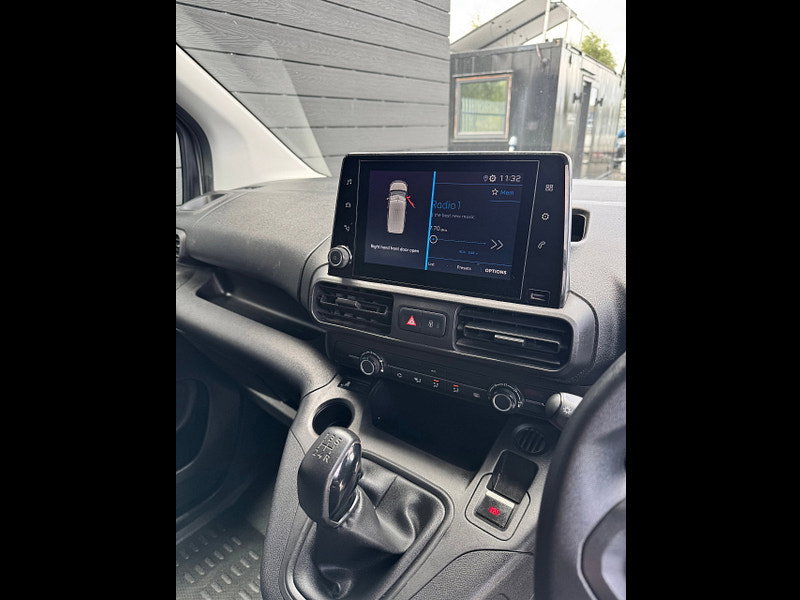 Peugeot Partner 1.6 BlueHDi 650 Professional Standard Panel Van 5dr Diesel Manual SWB Euro 6 (75 bhp)