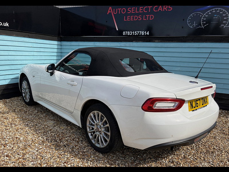 Fiat 124 Spider 1.4 MultiAir Classica Convertible 2dr Petrol Euro 6 (140 ps) 2dr Manual 2026