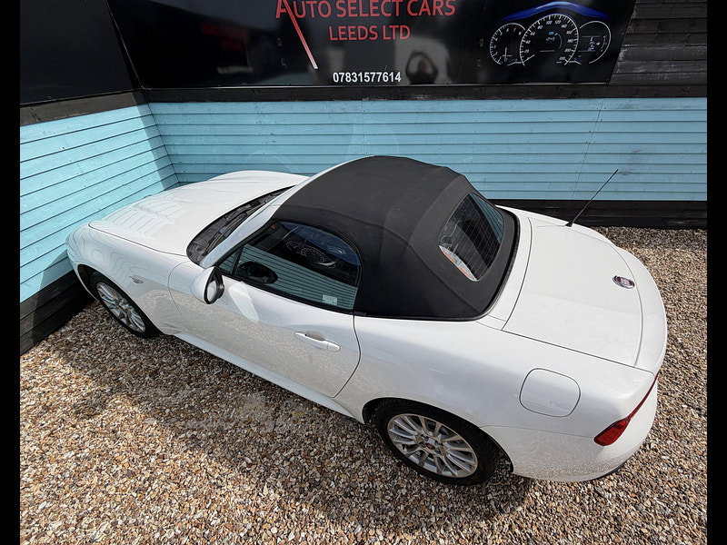 Fiat 124 Spider 1.4 MultiAir Classica Convertible 2dr Petrol Euro 6 (140 ps) 2dr Manual 2026