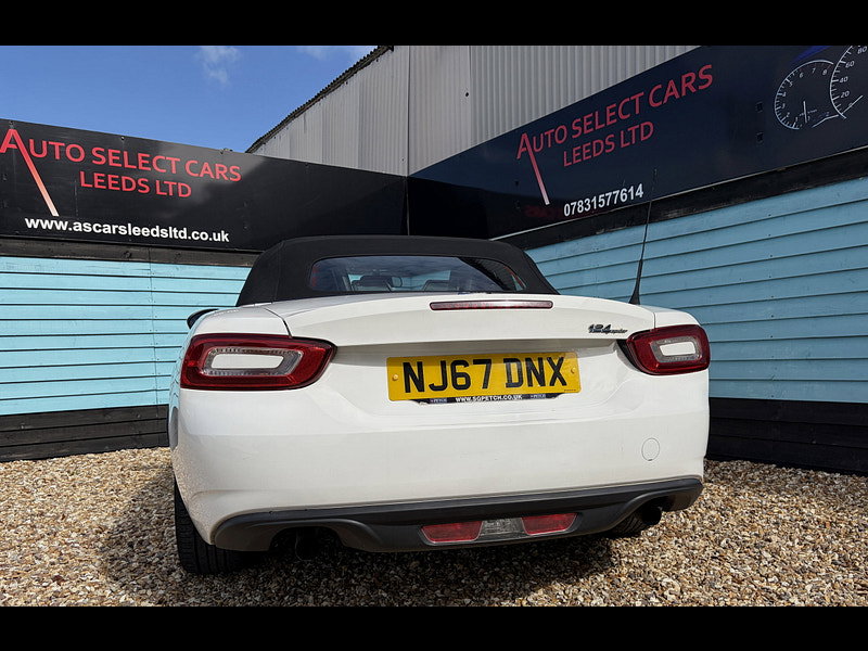 Fiat 124 Spider 1.4 MultiAir Classica Convertible 2dr Petrol Euro 6 (140 ps) 2dr Manual 2026