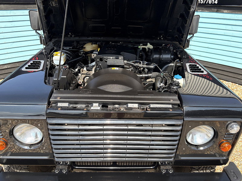 Land Rover Defender 90 2.2 TDCi Hard Top SUV 3dr Diesel Manual 4WD SWB Euro 5 (122 ps) 3dr Manual 2026