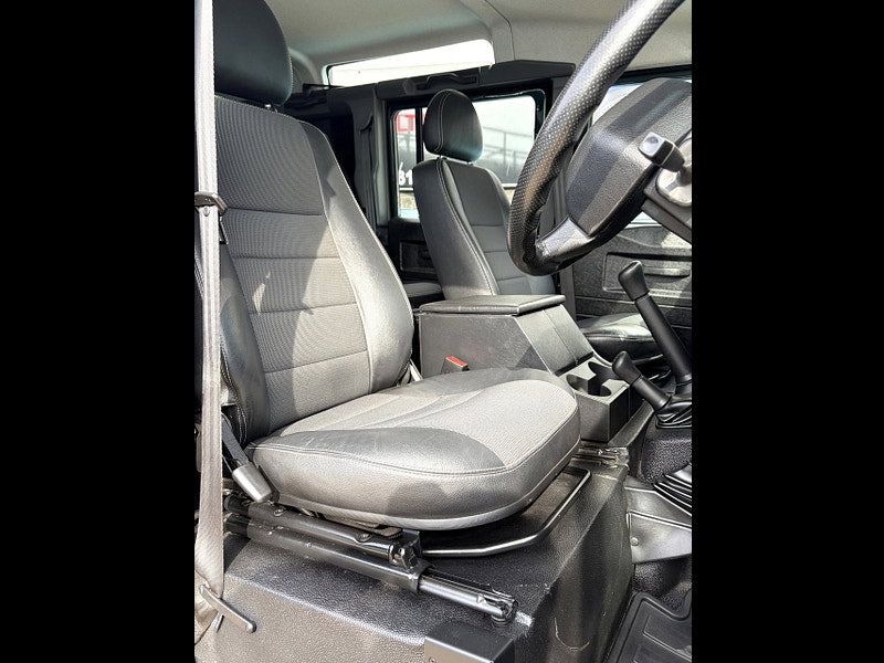 Land Rover DEFENDER 110 2.2 TDCi XS Utility Wagon Double Cab 5dr Diesel Manual 4WD MWB Euro 5 (122 ps) 5dr Manual 2026