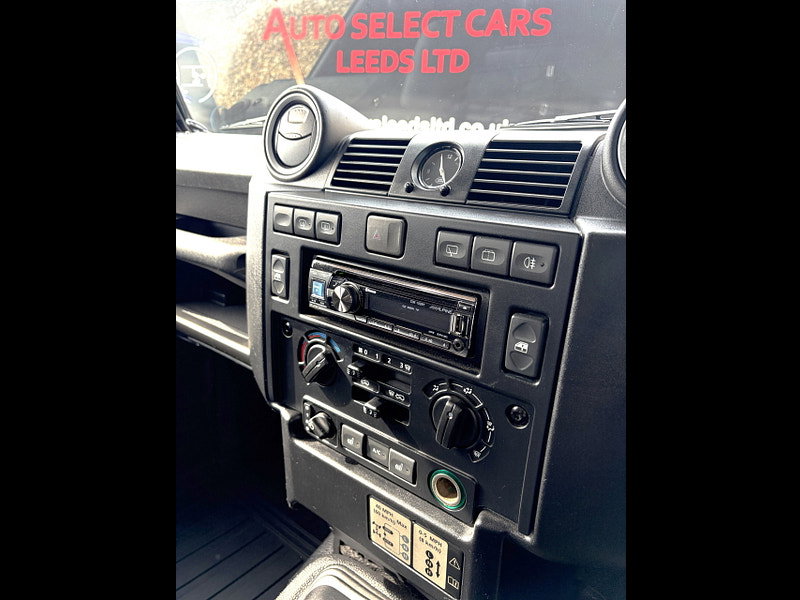 Land Rover DEFENDER 110 2.2 TDCi XS Utility Wagon Double Cab 5dr Diesel Manual 4WD MWB Euro 5 (122 ps) 5dr Manual 2026