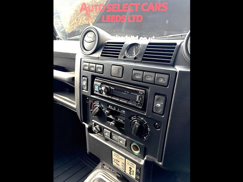 Land Rover DEFENDER 110 2.2 TDCi XS Utility Wagon Double Cab 5dr Diesel Manual 4WD MWB Euro 5 (122 ps) 5dr Manual 2026