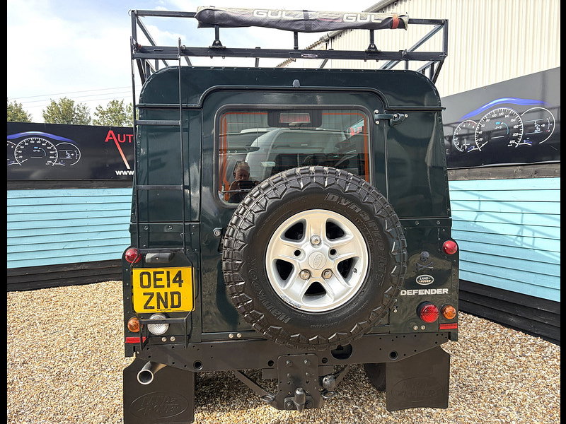 Land Rover DEFENDER 110 2.2 TDCi XS Utility Wagon Double Cab 5dr Diesel Manual 4WD MWB Euro 5 (122 ps) 5dr Manual 2026