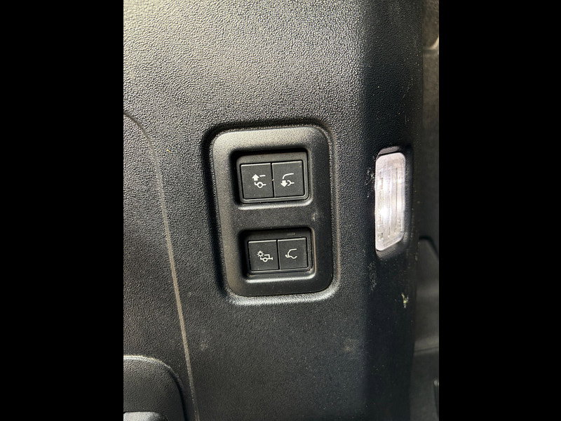 Land Rover DEFENDER 110 3.0 D250 MHEV SE Hard Top SUV 5dr Diesel Auto 4WD MWB Euro 6 (s/s) (250 ps) 5dr Automatic 2026
