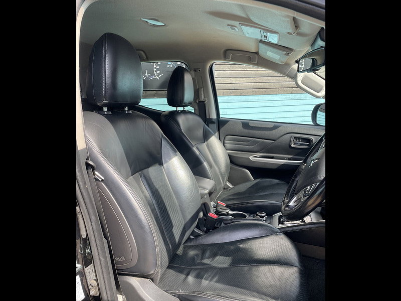 Mitsubishi L200 2.2 DI-D DC Barbarian D150 Pickup Double Cab 4dr Diesel Auto 4WD Euro 6 (s/s) (150 ps) 4dr Automatic 2026