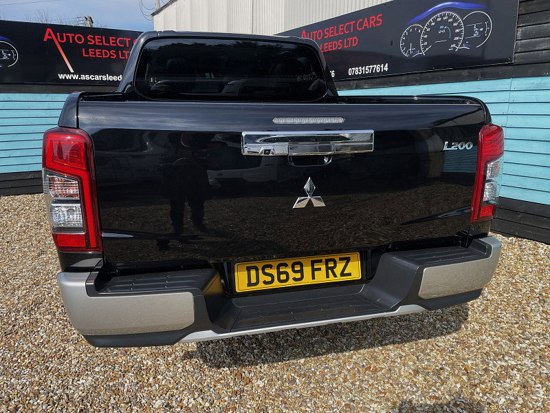 Mitsubishi L200 2.2 DI-D DC Barbarian D150 Pickup Double Cab 4dr Diesel Auto 4WD Euro 6 (s/s) (150 ps) 4dr Automatic 2026