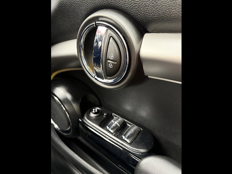 MINI Convertible 2.0 Cooper S Exclusive Convertible 2dr Petrol Steptronic Euro 6 (s/s) (192 ps) 2dr Automatic 2026