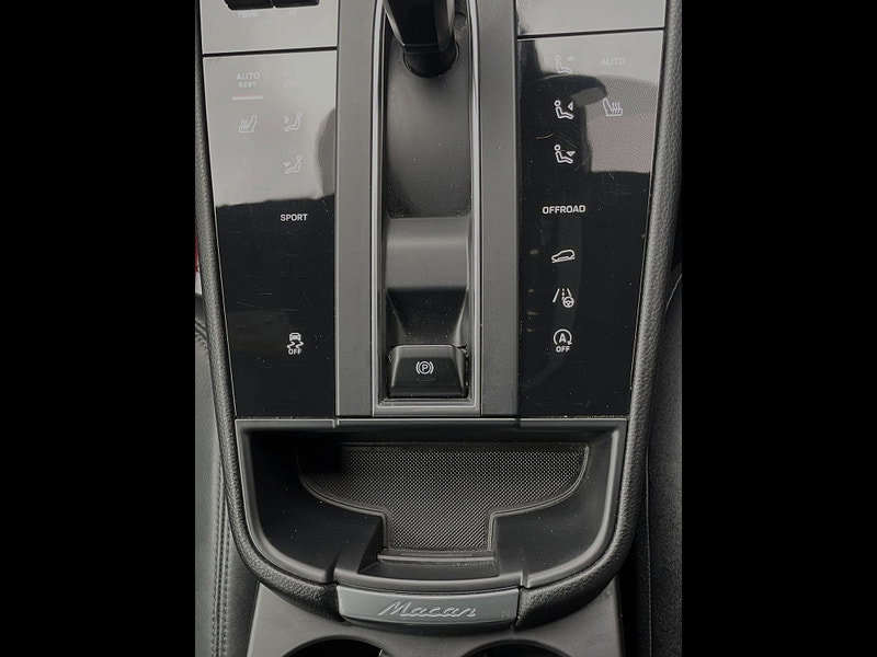 Porsche Macan 2.0T SUV 5dr Petrol PDK 4WD Euro 6 (s/s) (265 ps) 5dr Automatic 2026