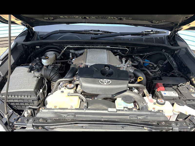 Toyota Hilux 2.4 D-4D Invincible Pickup Double Cab 4dr Diesel Manual 4WD Euro 6 (s/s) (TSS) (150 ps) 4dr Manual 2026