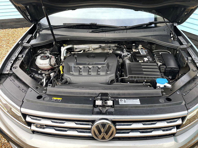 Volkswagen Tiguan 2.0 TSI R-Line Tech SUV 5dr Petrol DSG 4Motion Euro 6 (s/s) (190 ps) 5dr Automatic 2026
