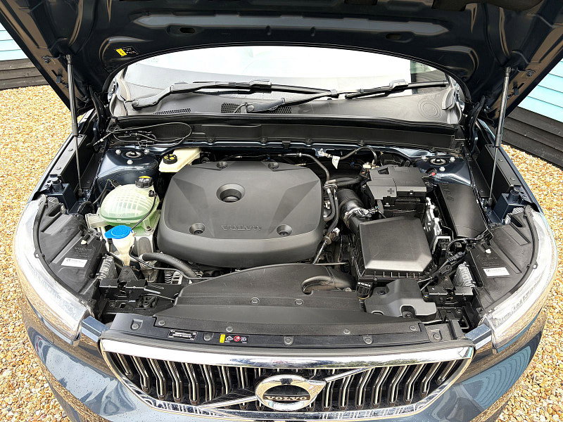Volvo XC40 2.0 T4 Inscription Pro SUV 5dr Petrol Auto AWD Euro 6 (s/s) (190 ps) 5dr Automatic 2026