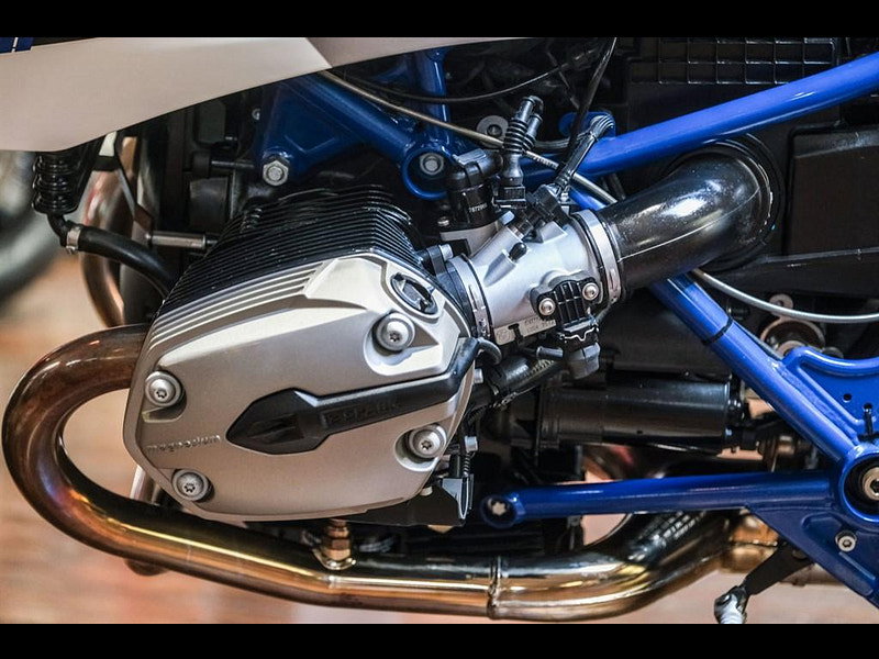 BMW Hp2 megamoto HP2 Mega Moto Only 3,800 0dr Manual 2026