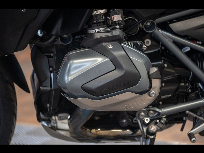 BMW R 1250 gs *Akrapovic - Comfort Seats* 0dr Manual 2026