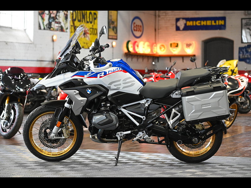 BMW R 1250 gs *Panniers - One Former Keeper* 0dr Manual 2026