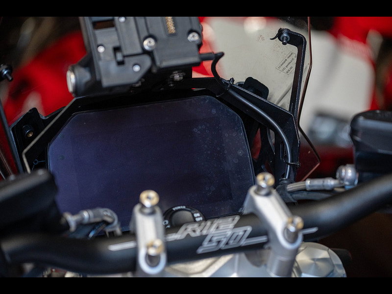 BMW R 1250 r *Akrapovic - Lovely Example* 0dr Manual 2026