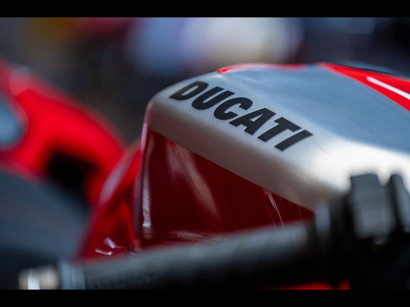 DUCATI 1199 Panigale *R Model - Termignoni Exhaust* 0dr Manual 2026