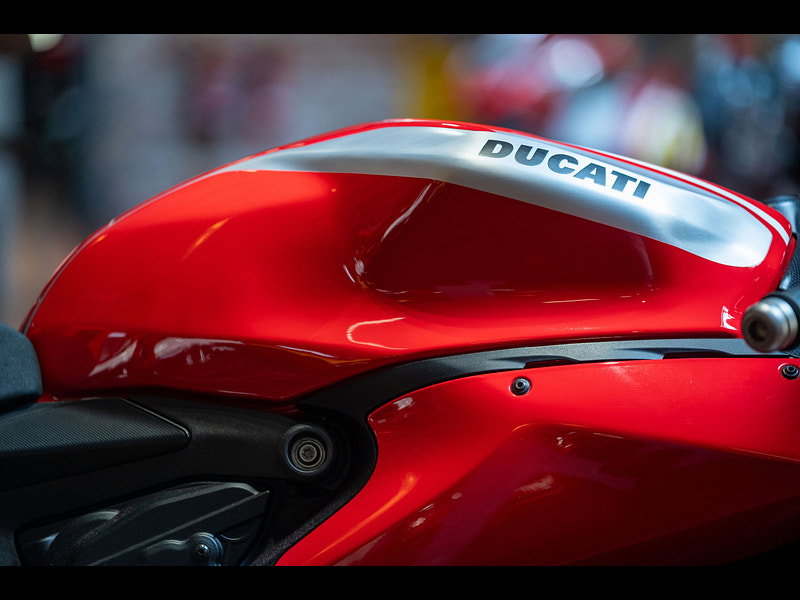 DUCATI 1199 Panigale *R Model - Termignoni Exhaust* 0dr Manual 2026