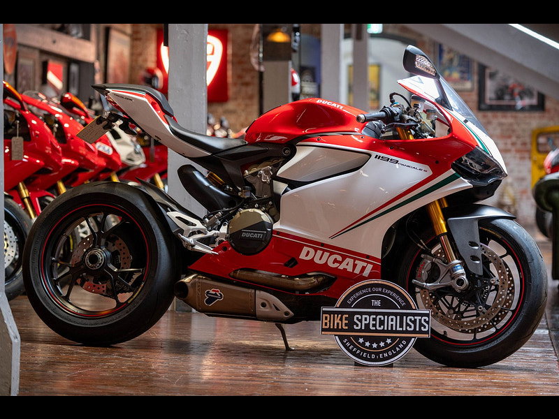 DUCATI 1199 Panigale *Tricolore - Low Mileage - 1 Former Keeper*  0dr Manual 2026