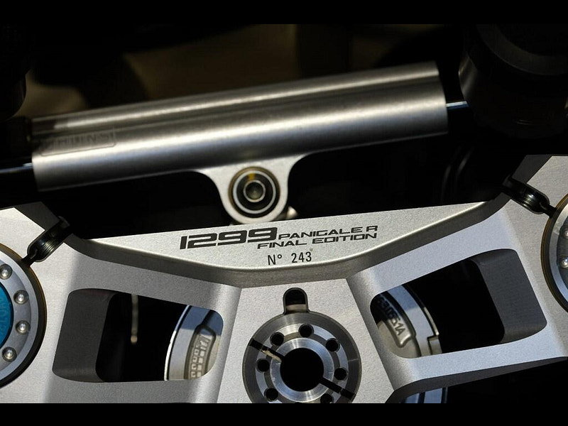 DUCATI 1299 Panigale 1299 Final Edition Only 874 Miles 0dr Manual 2026