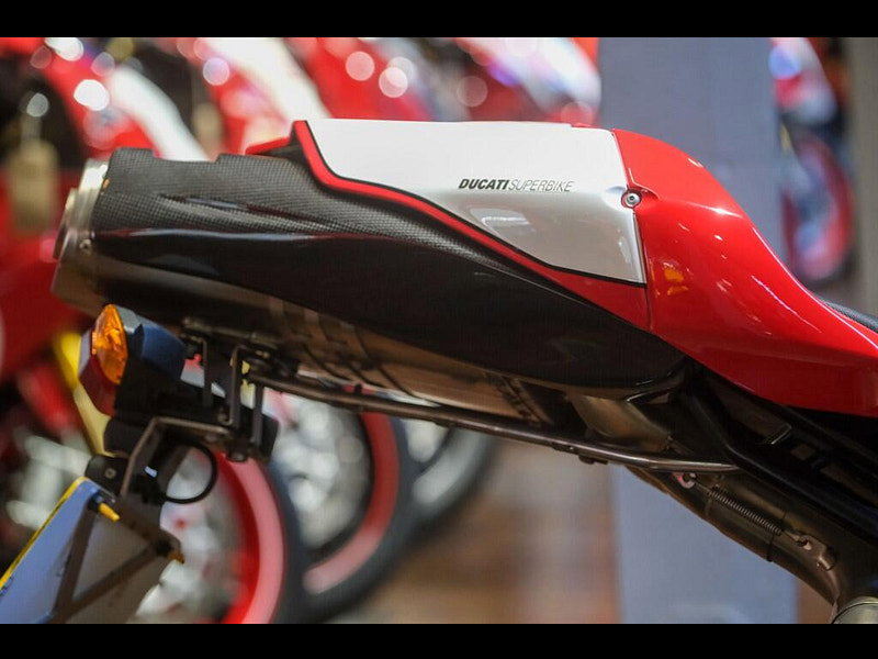 DUCATI 749 *749 R - Original Example* 0dr Manual 2026