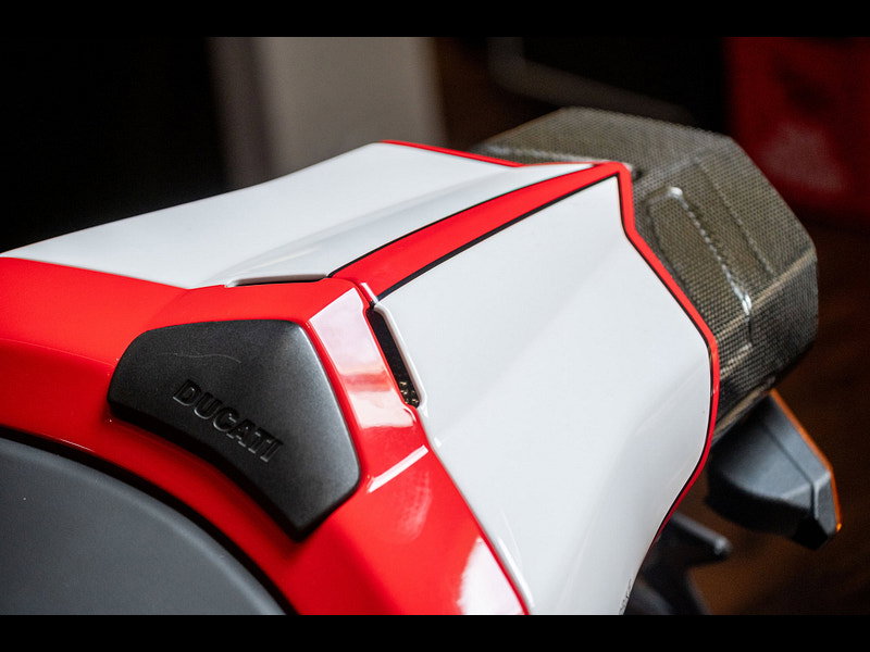 DUCATI 749 R Mk1 *Carbon* 0dr  2026