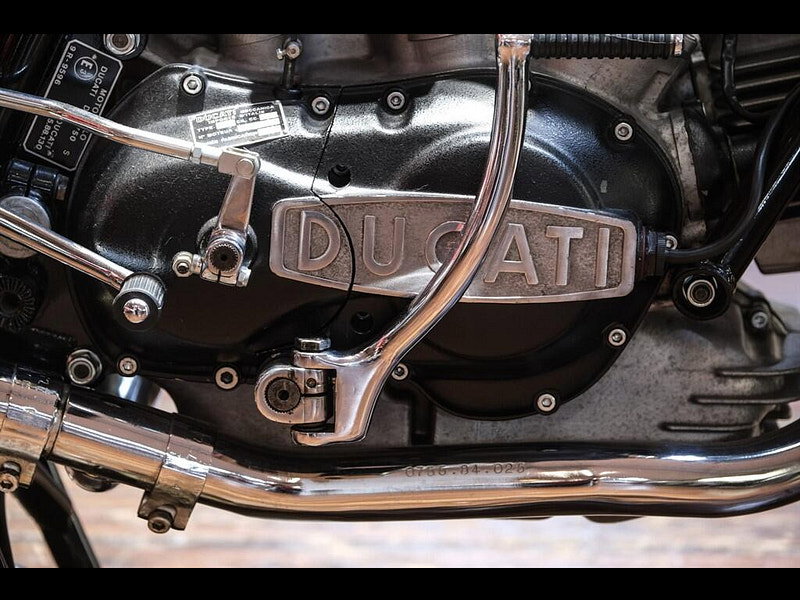 DUCATI 750 750 Sport Super Rare "Z-Stripe" 0dr Manual 2026