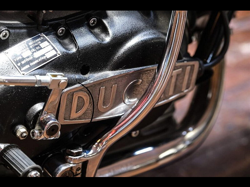 DUCATI 750 750 Sport Super Rare "Z-Stripe" 0dr Manual 2026