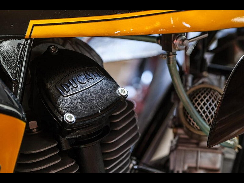DUCATI 750 750 Sport Super Rare "Z-Stripe" 0dr Manual 2026