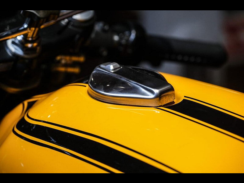 DUCATI 750 750 Sport Super Rare "Z-Stripe" 0dr Manual 2026