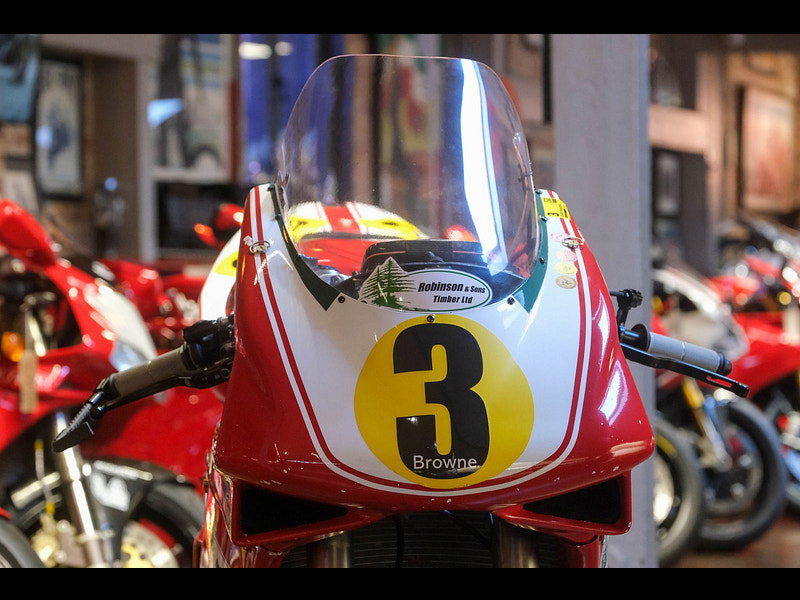 DUCATI 916  Mike Brown IOM Race Bike 0dr Manual 2026