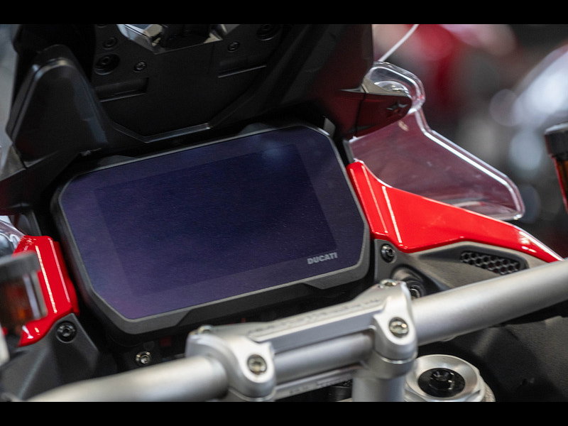 DUCATI Multistrada V4 *Full Akrapovic Exhaust - Full Luggage - Radar* 0dr Manual 2026