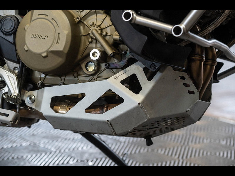 DUCATI Multistrada V4 *Full Akrapovic Exhaust - Full Luggage - Radar* 0dr Manual 2026