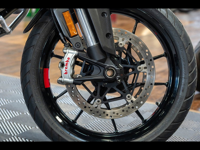 DUCATI Multistrada V4 *Full Akrapovic Exhaust - Full Luggage - Radar* 0dr Manual 2026