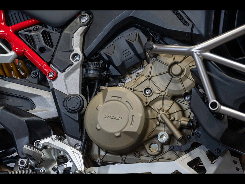 DUCATI Multistrada V4 *Full Akrapovic Exhaust - Full Luggage - Radar* 0dr Manual 2026