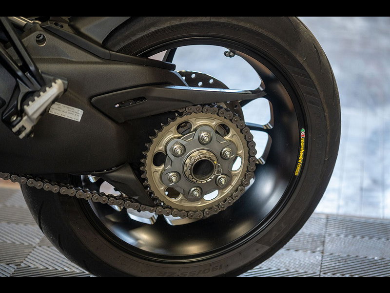 DUCATI Multistrada V4 *Pikes Peak - Full Akrapovic System - Low Mileage - Top Box*  0dr Manual 2026