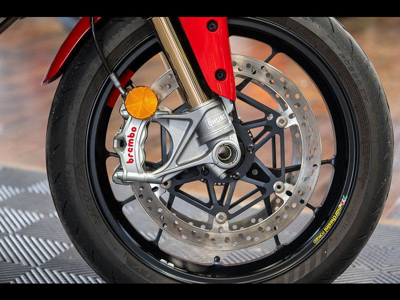 DUCATI Multistrada V4 *Pikes Peak - Full Akrapovic System - Low Mileage - Top Box*  0dr Manual 2026