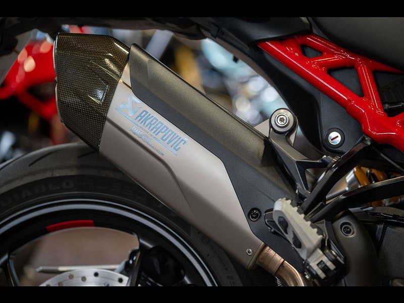 DUCATI Multistrada V4 *Pikes Peak - Full Akrapovic System - Low Mileage - Top Box*  0dr Manual 2026