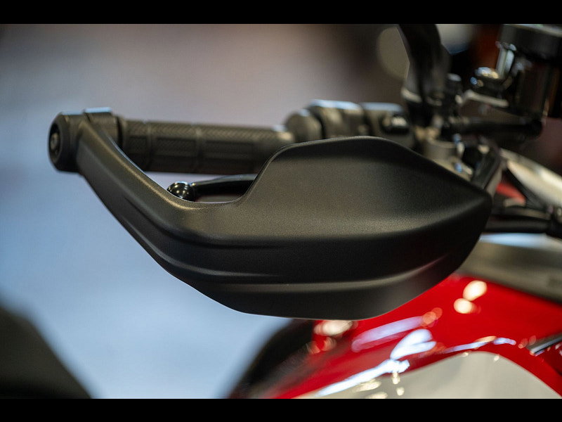 DUCATI Multistrada V4 *Pikes Peak - Full Akrapovic System - Low Mileage - Top Box*  0dr Manual 2026