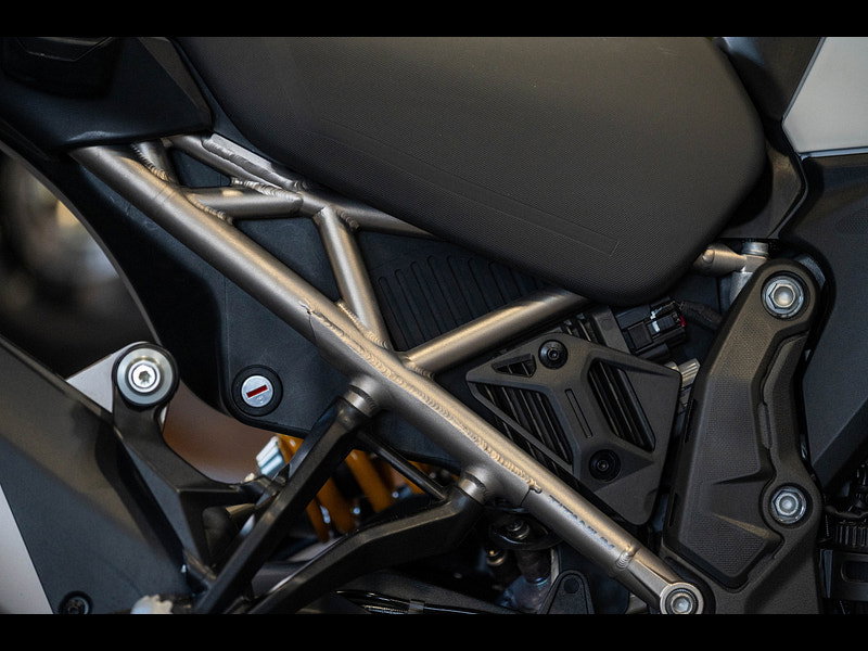 DUCATI Multistrada V4 RS *Akrapovic exhaust*  0dr Manual 2026